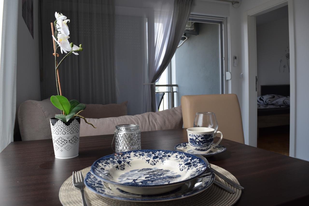 Kristina Apartments Tivat Exterior photo